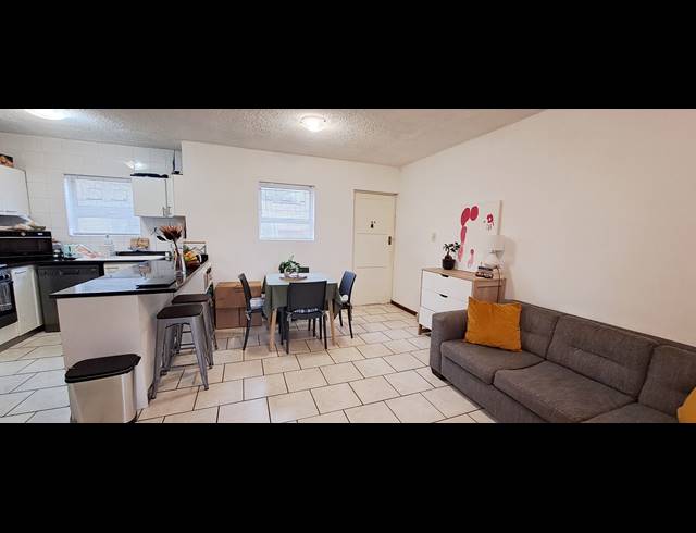 1 BEDROOM TOWNHOUSE RENTED IN SOUTH END